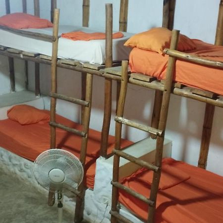 Saigon Backpackers Hostel Máncora Exteriör bild