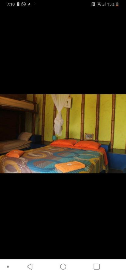 Saigon Backpackers Hostel Máncora Exteriör bild