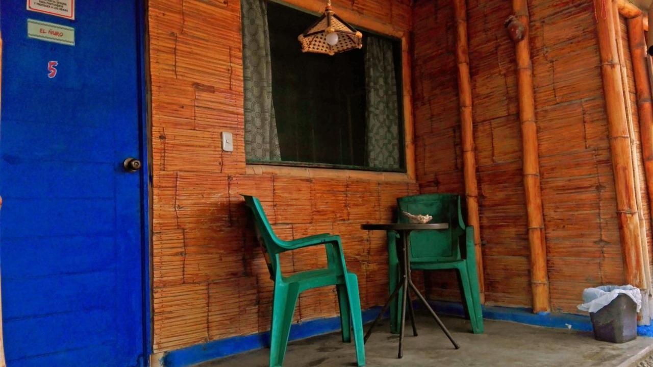 Saigon Backpackers Hostel Máncora Exteriör bild